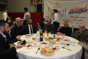 EĞİTİM CAMİASI İFTARDA BULUŞTU