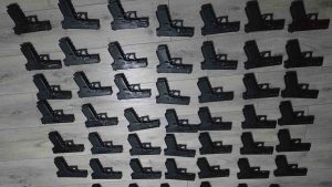 Ev değil cephanelik!